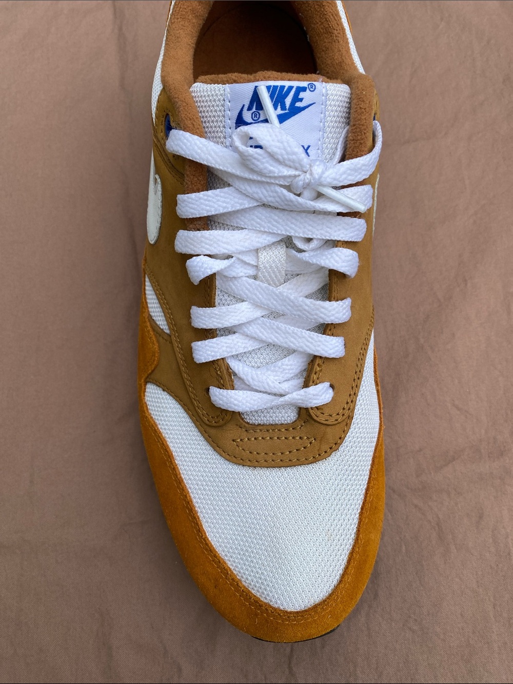 Nike Air Max 1 Premium Retro “Curry” White and Mustard Suede Mesh Trainer - Picture 8 of 16